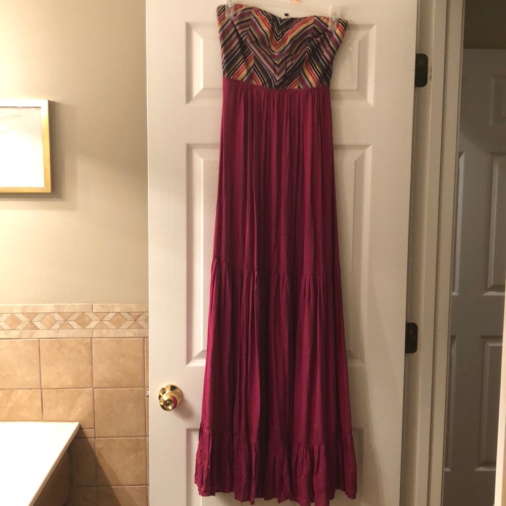 Sweetheart strapless maxi. Fuchsia color. Size m